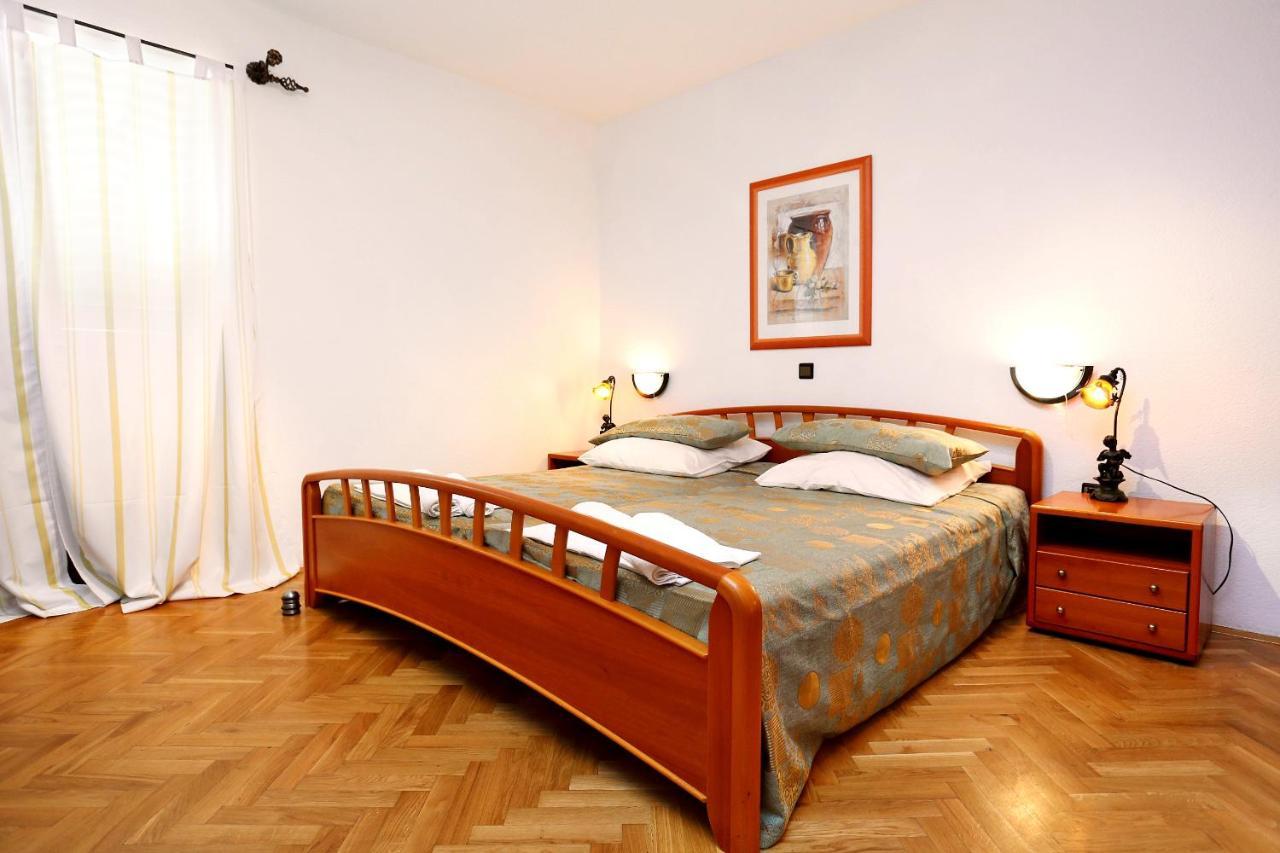 Apartments And Rooms With Parking Space Duce, Omis - 10303 Exteriör bild