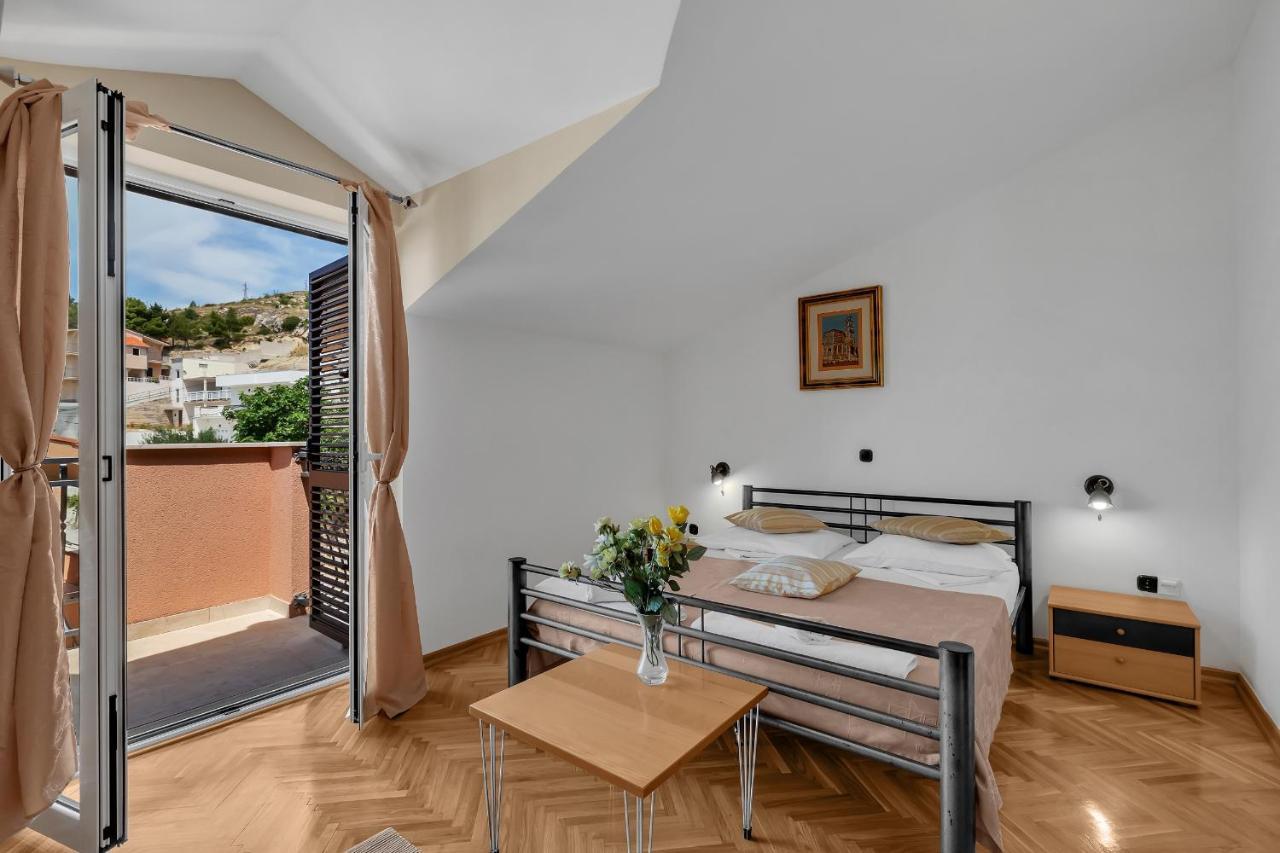Apartments And Rooms With Parking Space Duce, Omis - 10303 Exteriör bild