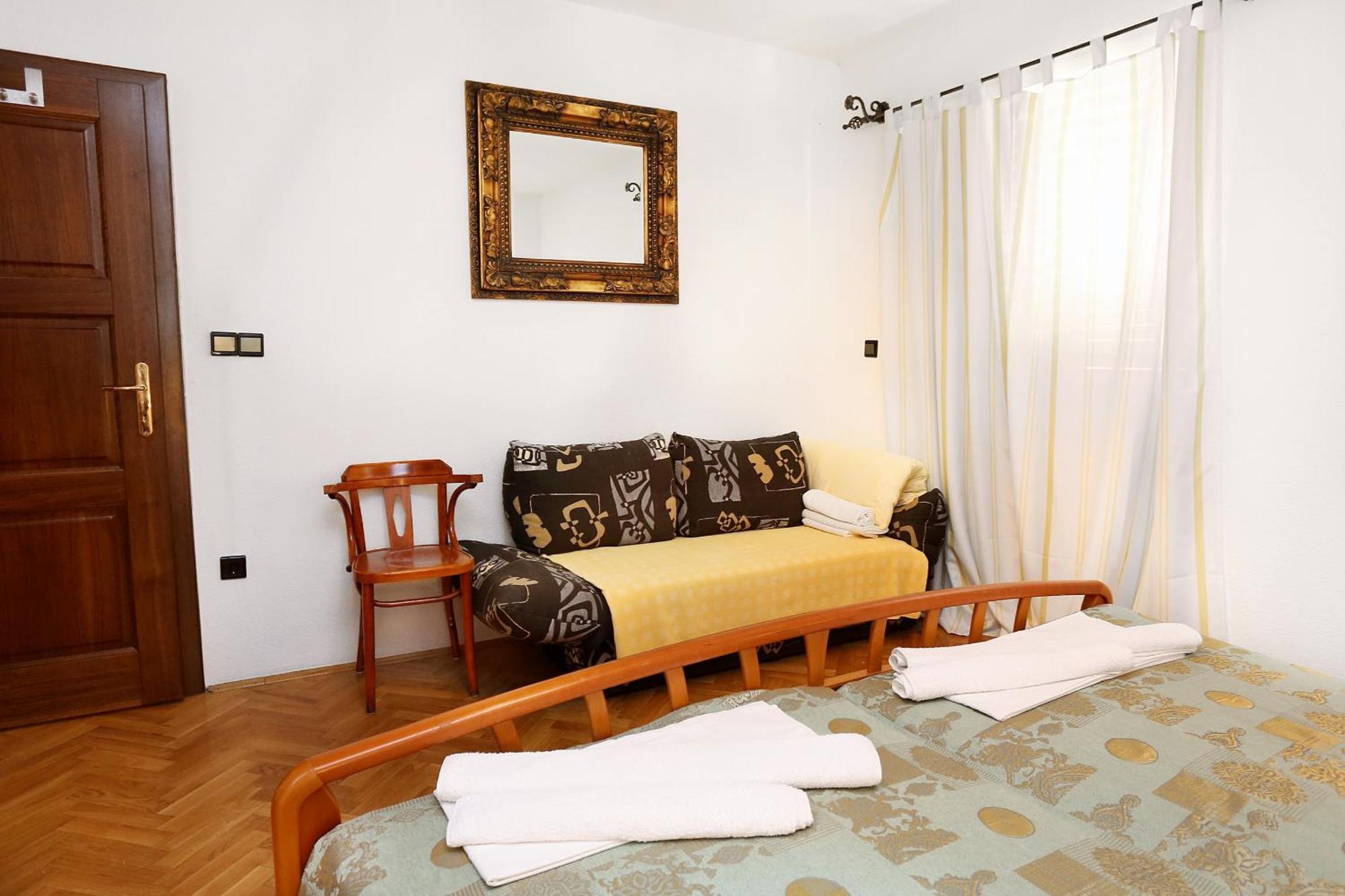 Apartments And Rooms With Parking Space Duce, Omis - 10303 Rum bild