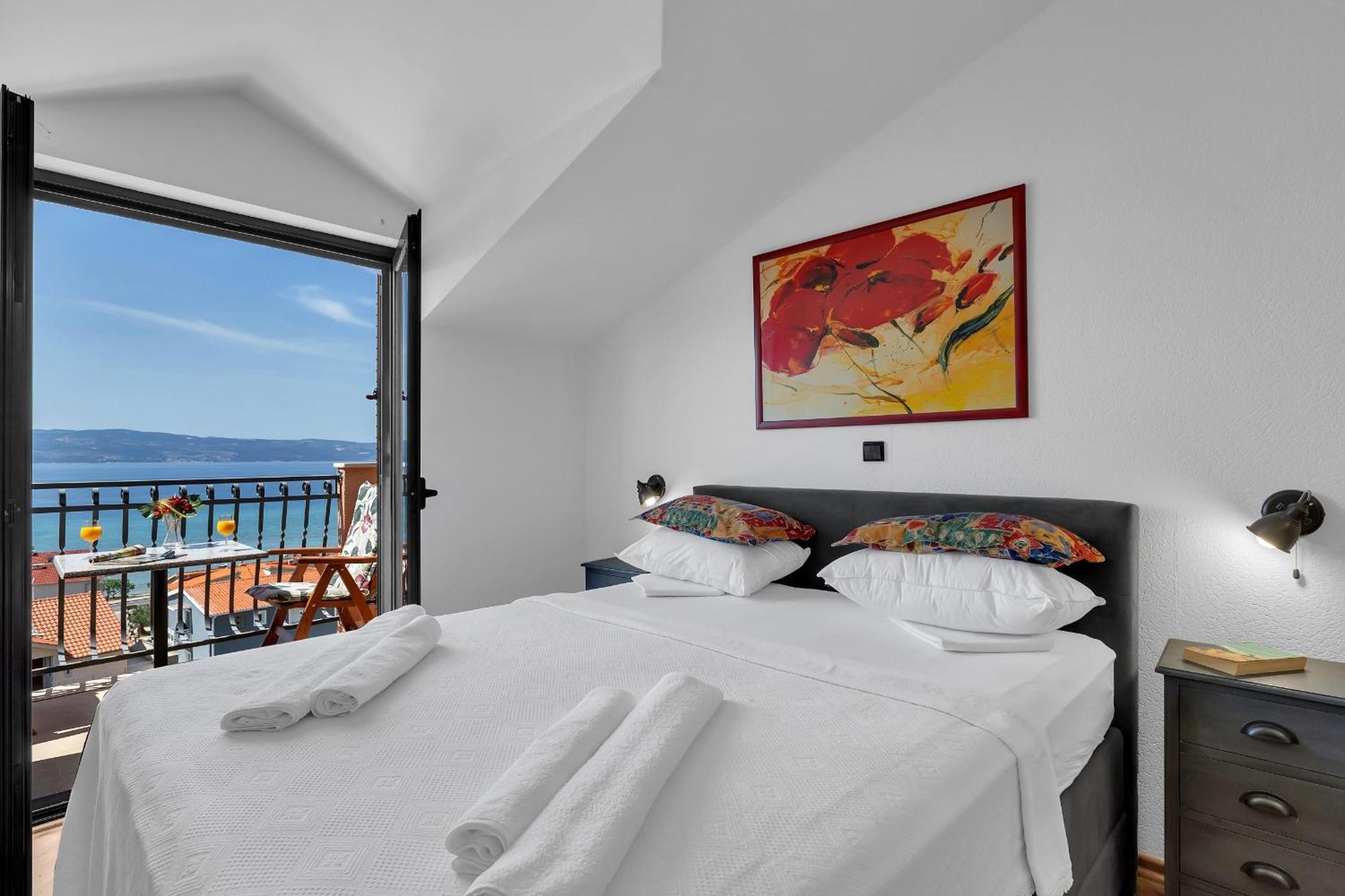 Apartments And Rooms With Parking Space Duce, Omis - 10303 Rum bild