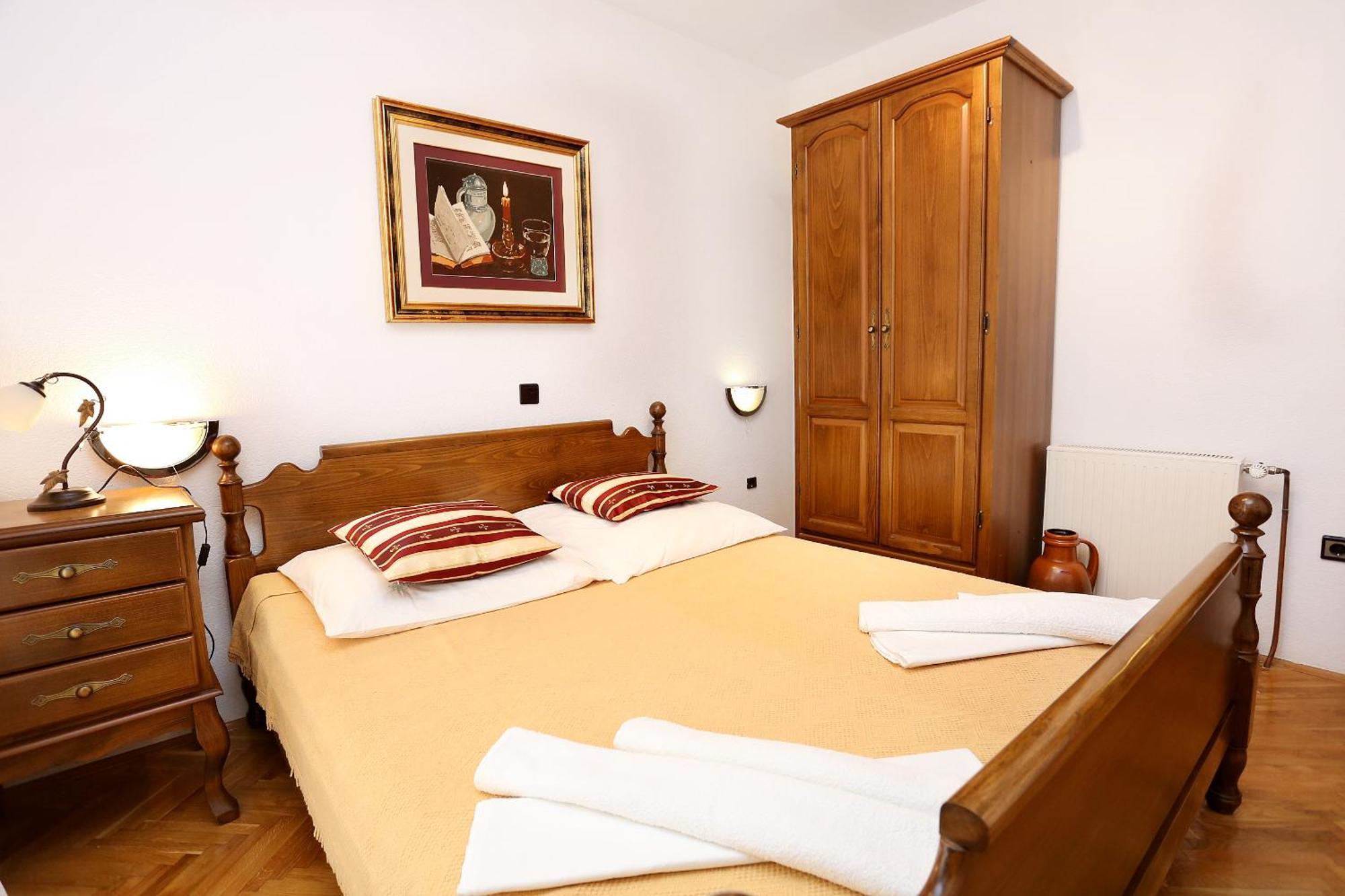Apartments And Rooms With Parking Space Duce, Omis - 10303 Rum bild